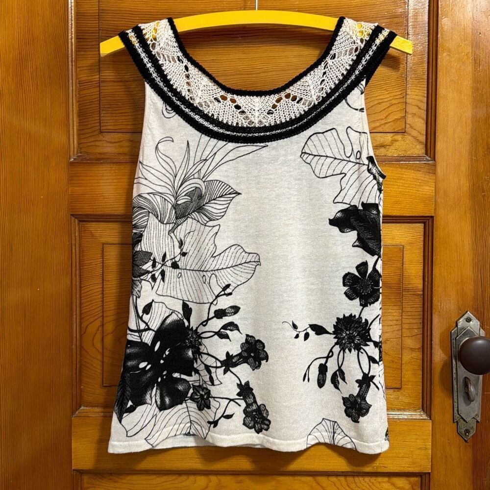 Colette Mordo Crochet Neckline Floral Black Beige Blouse Women’s Small